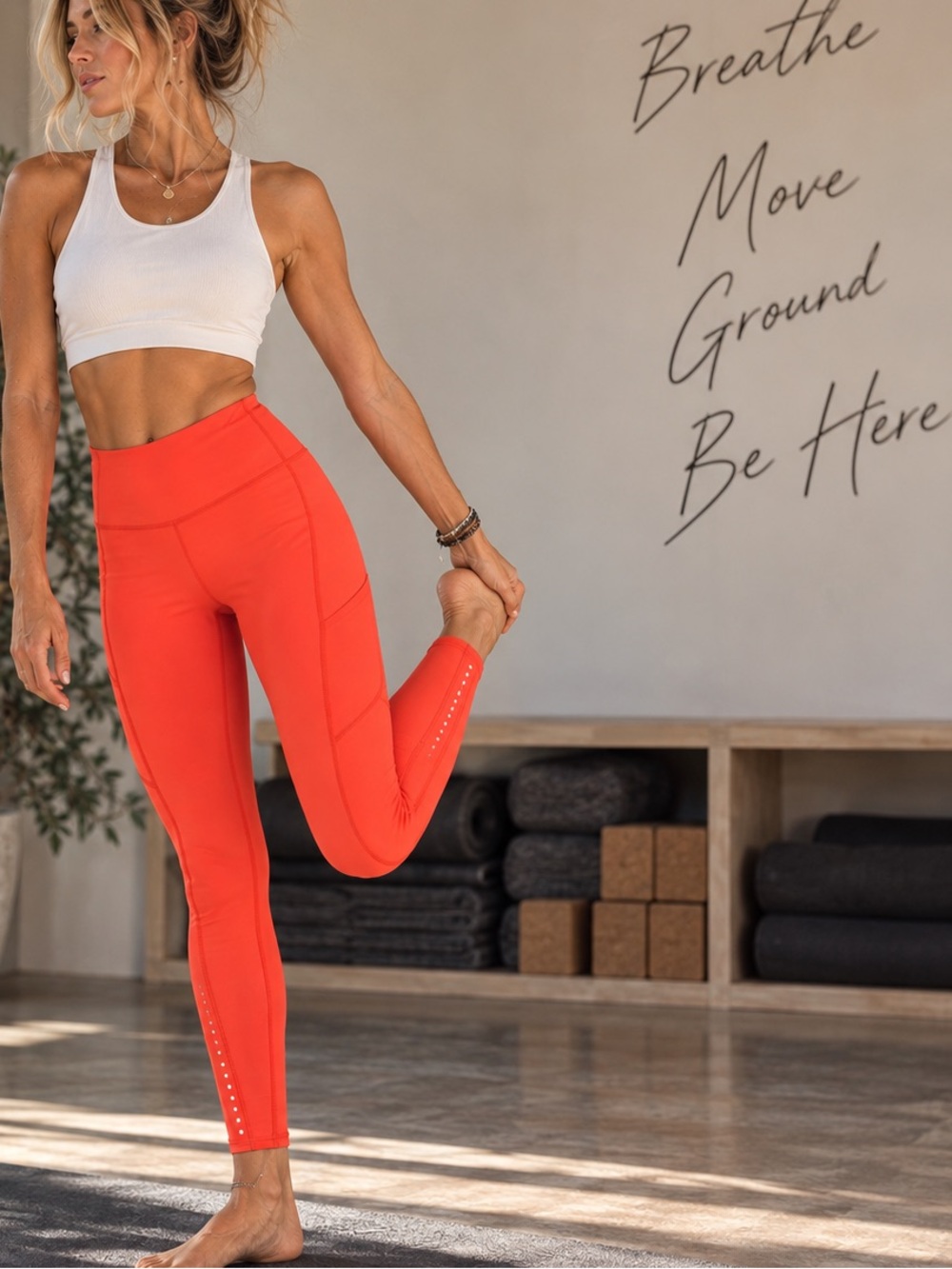 Lululemon Size 6 Bright Coral Orange Reflective dots Leggings